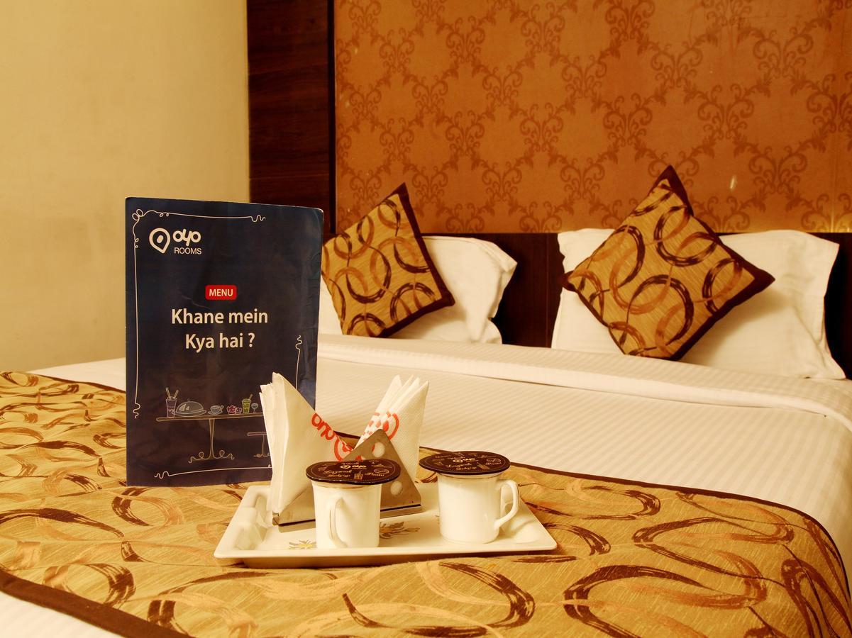 Oyo 905 Galaxy View Hotel Allāhābād Junction エクステリア 写真