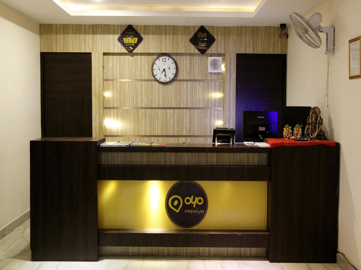 Oyo 905 Galaxy View Hotel Allāhābād Junction エクステリア 写真